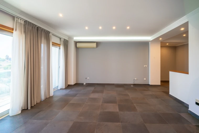 Apartamento T3 para Venda em Alcochete Foto 8