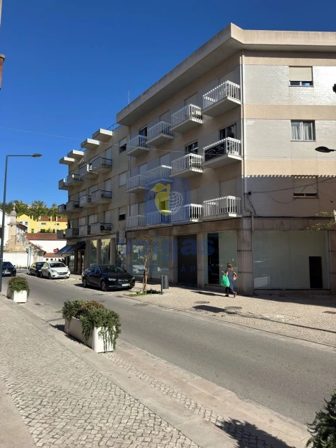 Escritório para Arrendamento em Leiria, Pousos, Barreira e Cortes