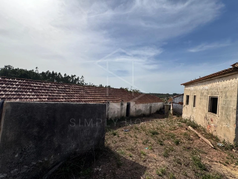 Moradia T2 para Venda em Alvorninha Foto 5
