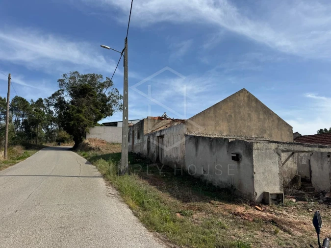 Moradia T2 para Venda em Alvorninha Foto 23