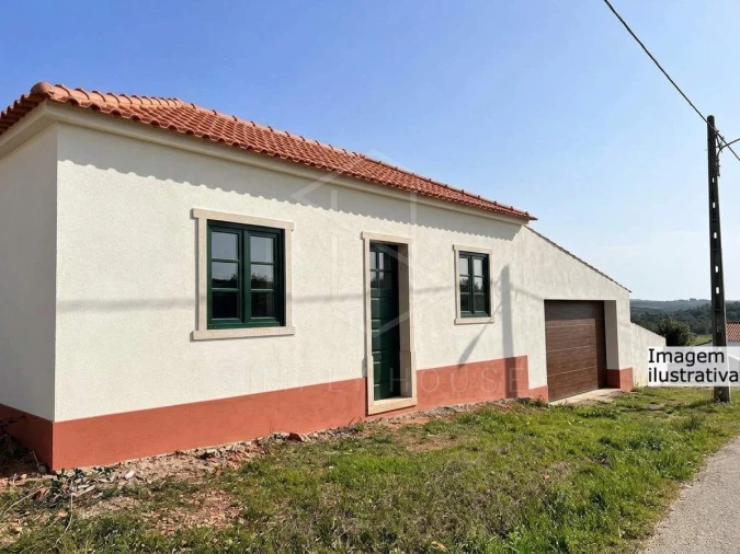 Moradia T2 para Venda em Alvorninha Foto 4