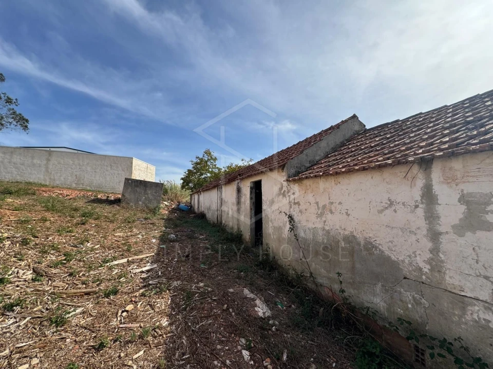 Moradia T2 para Venda em Alvorninha Foto 9