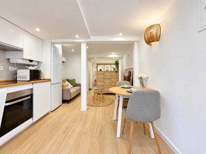 Apartamento T1 para Venda em Santo António Foto 5