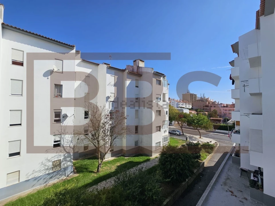 Apartamento T2 para Venda em Cascais e Estoril Foto 1