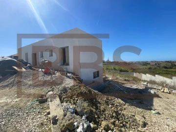 Moradia T5 para Venda em Agualva e Mira-Sintra