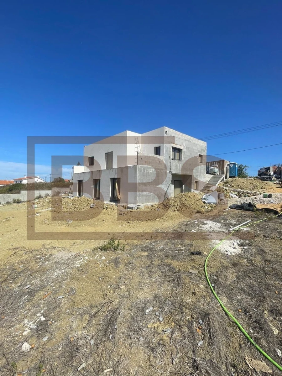 Moradia T5 para Venda em Agualva e Mira-Sintra Foto 16