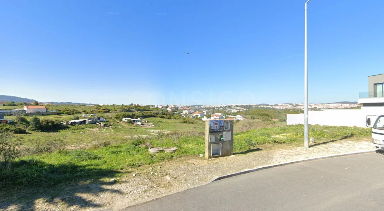 Terreno para Venda em São Domingos de Rana Foto 1