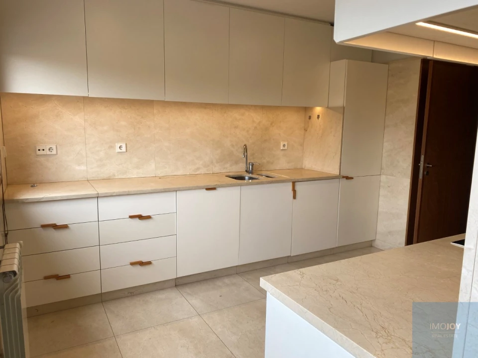 Apartamento T3 para Arrendamento em Ramalde Foto 7