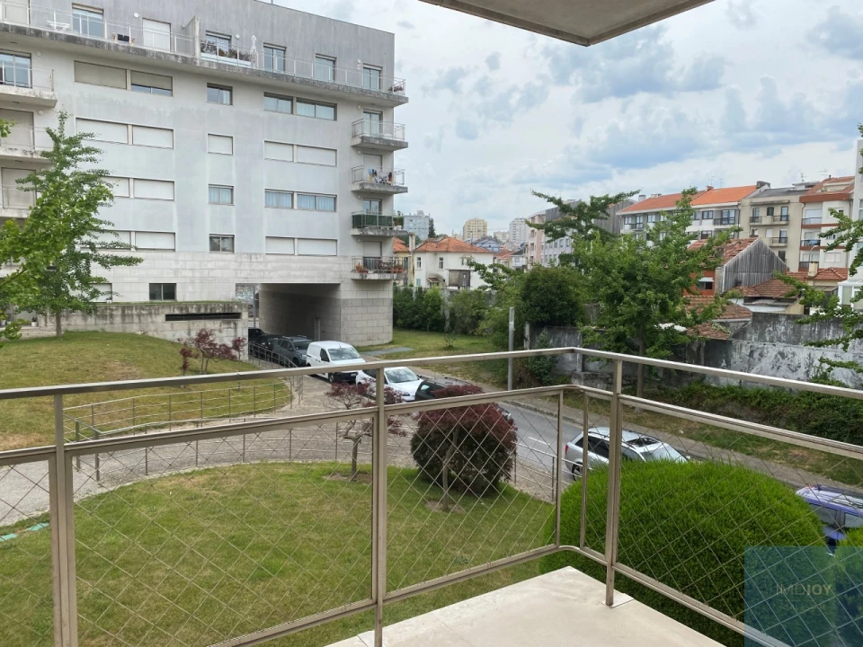 Apartamento T3 para Arrendamento em Ramalde Foto 17