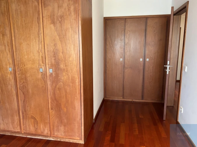 Apartamento T3 para Arrendamento em Ramalde Foto 22