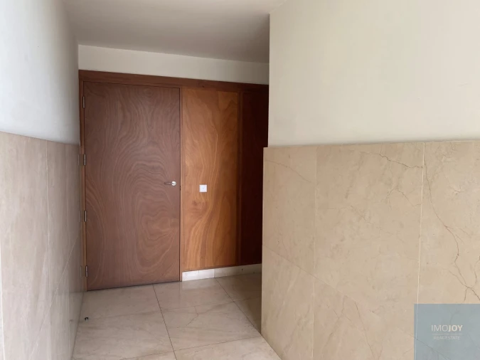 Apartamento T3 para Arrendamento em Ramalde Foto 31