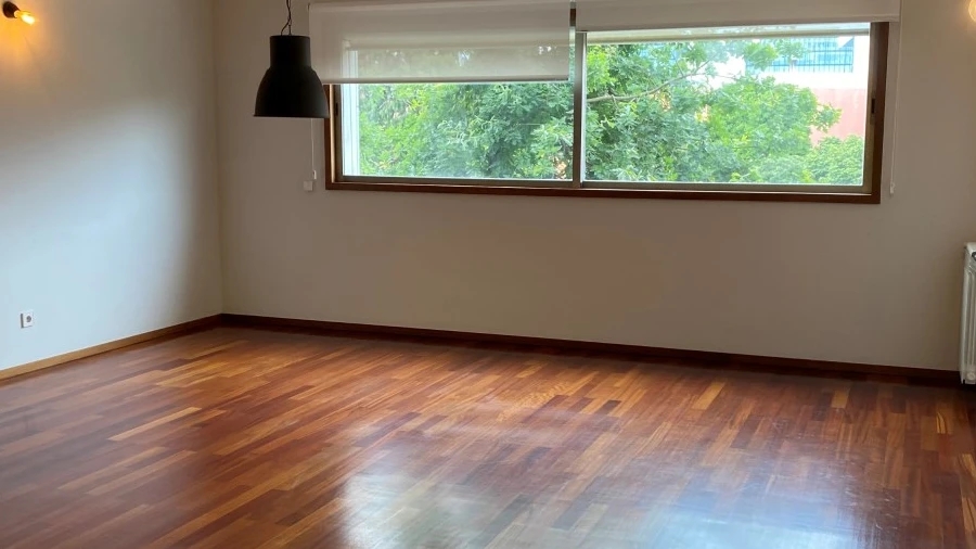 Apartamento T3 para Arrendamento em Ramalde