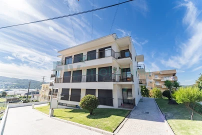 Apartamento T3 para Venda em Gondar