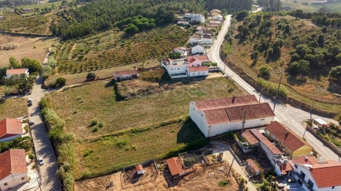 Terreno para Venda em Azueira e Sobral da Abelheira
