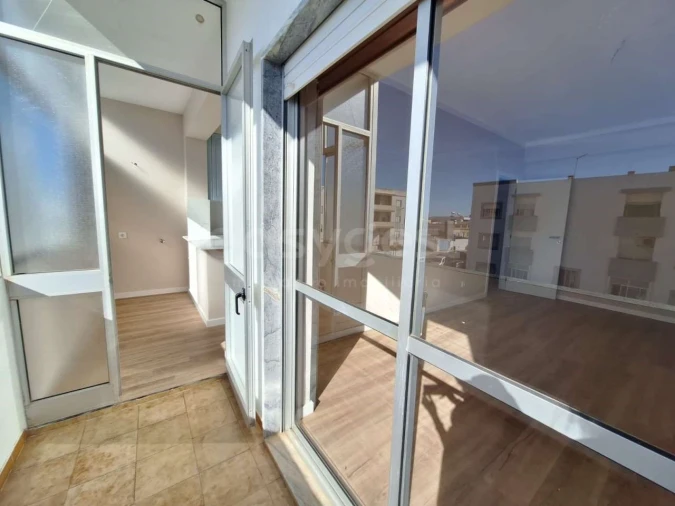Apartamento T2 para Venda em Portimão Foto 4