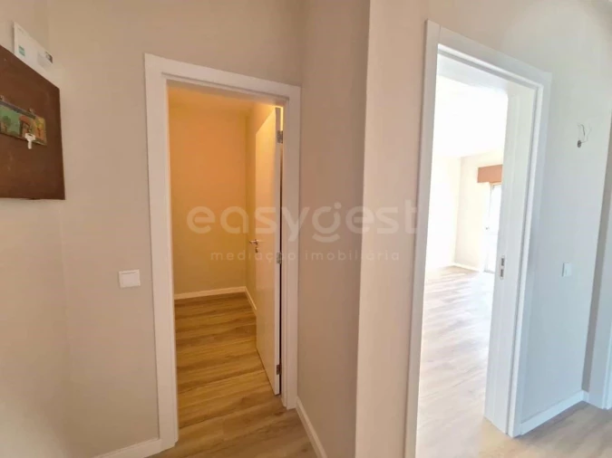 Apartamento T2 para Venda em Portimão Foto 10