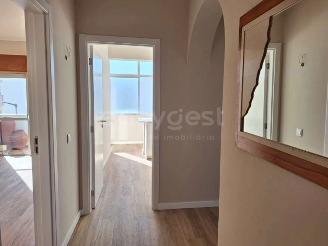 Apartamento T2 para Venda em Portimão Foto 11