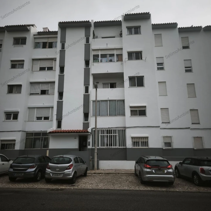 Apartamento T2 para Venda em Cascais e Estoril Foto 2