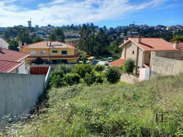 Terreno para Venda em Fânzeres e São Pedro da Cova