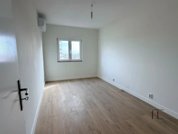 Apartamento T2 para Venda em Póvoa de Varzim, Beiriz e Argivai