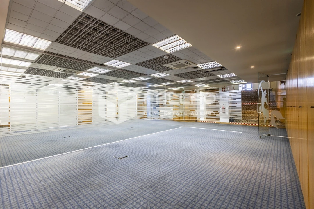 Loja para Arrendamento em Marvila, Ribeira Santarém, São Salvador, São Nicolau Foto 11