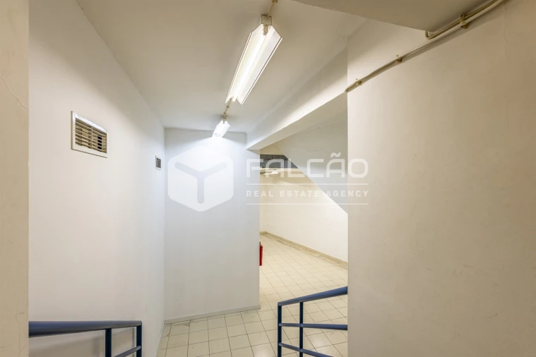 Loja para Arrendamento em Marvila, Ribeira Santarém, São Salvador, São Nicolau Foto 34