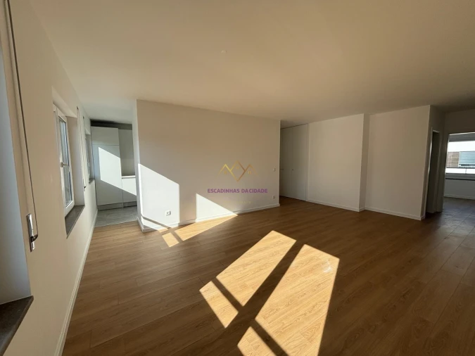 Apartamento T3 para Venda em Santo António dos Cavaleiros e Frielas Foto 6