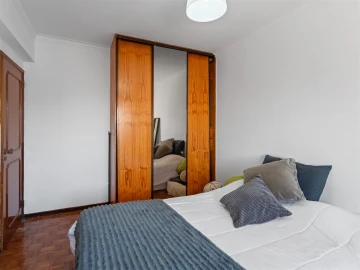 Apartamento T3 para Venda em Carnaxide e Queijas
