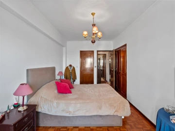 Apartamento T3 para Venda em Carnaxide e Queijas