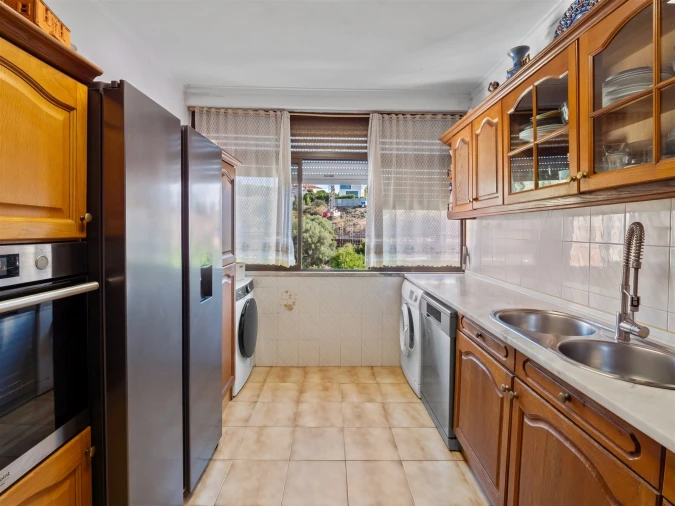 Apartamento T3 para Venda em Carnaxide e Queijas Foto 7