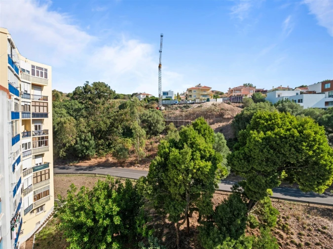Apartamento T3 para Venda em Carnaxide e Queijas Foto 25