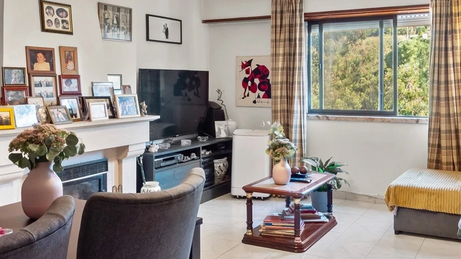 Apartamento T3 para Venda em Carnaxide e Queijas
