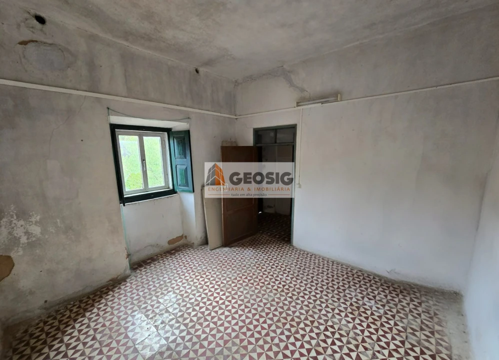 Quinta T4 para Venda em São Barnabe Foto 8