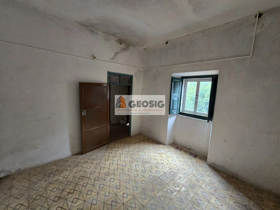 Quinta T4 para Venda em São Barnabe Foto 6