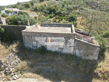 Quinta T4 para Venda em São Barnabe