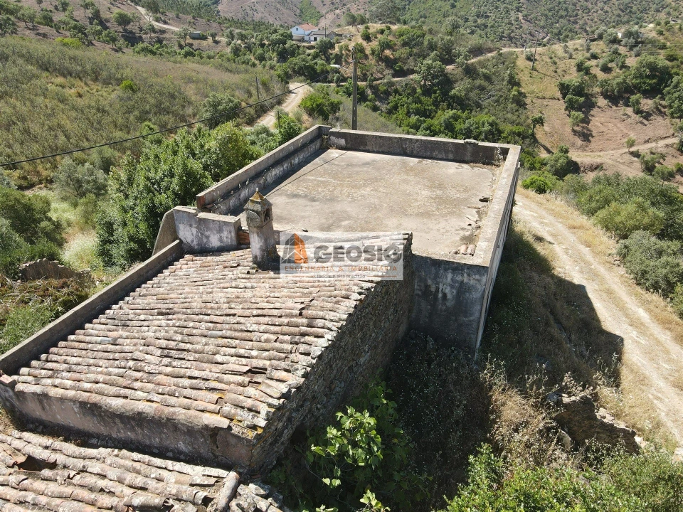 Quinta T4 para Venda em São Barnabe Foto 23