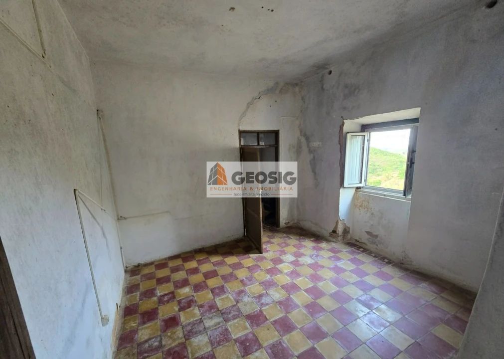 Quinta T4 para Venda em São Barnabe Foto 9