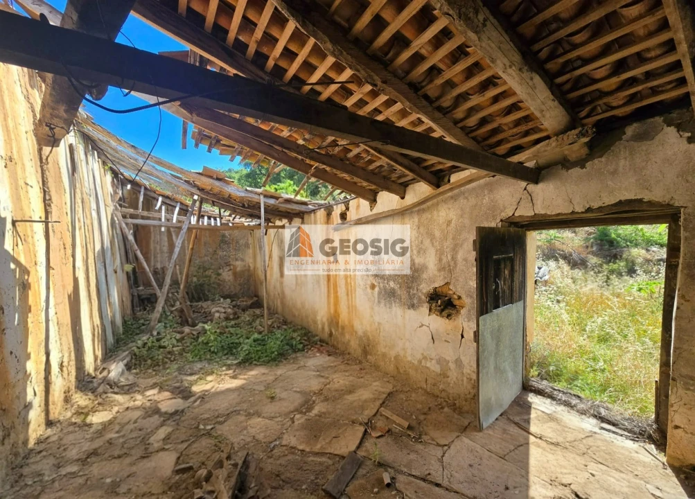 Quinta T4 para Venda em São Barnabe Foto 27