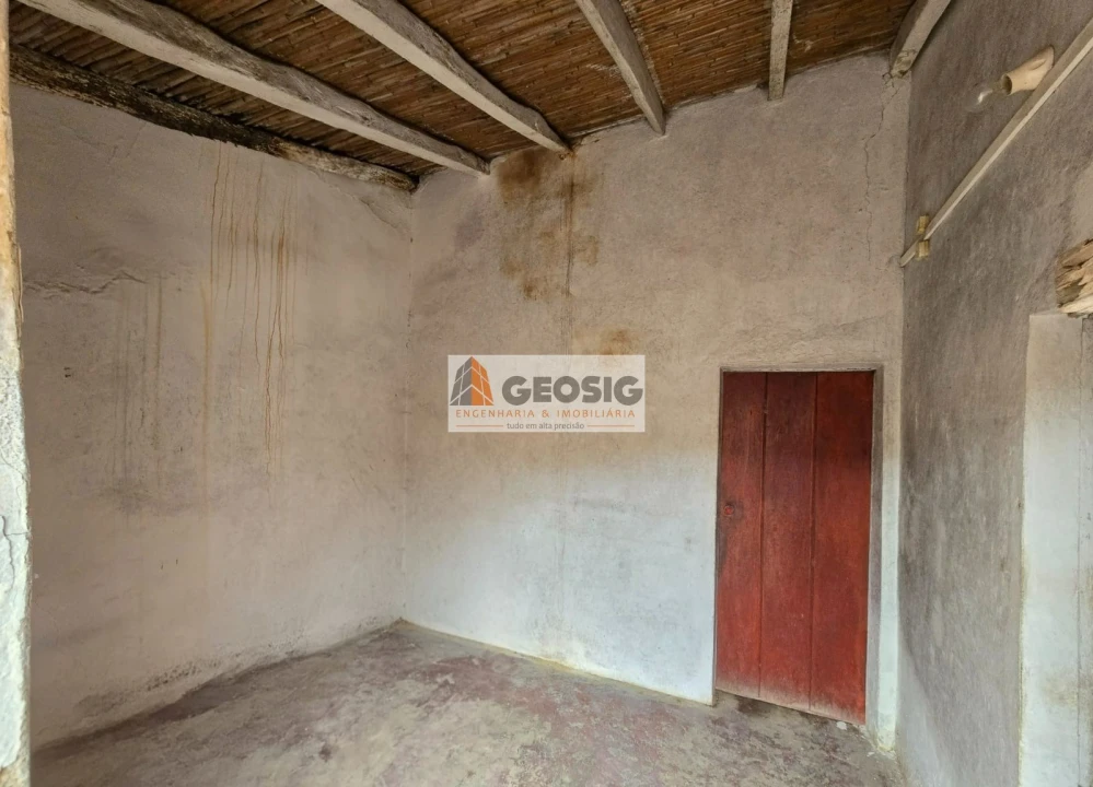 Quinta T4 para Venda em São Barnabe Foto 12