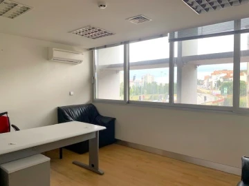 Escritório para Arrendamento em Ramalde