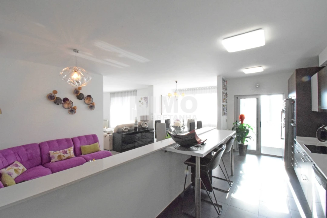 Apartamento T3 para Venda em Covilhã e Canhoso Foto 5