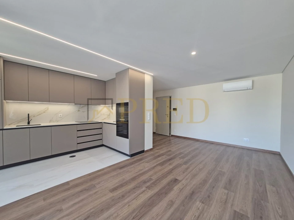 Apartamento T1 para Arrendamento em Canidelo Foto 2