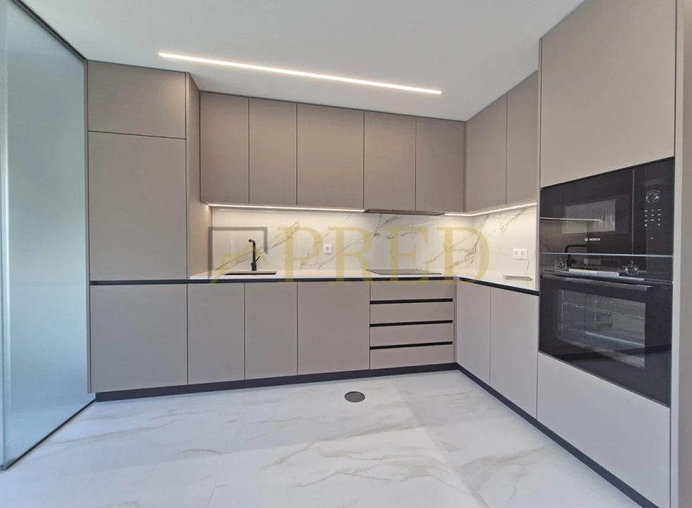 Apartamento T1 para Arrendamento em Canidelo Foto 8