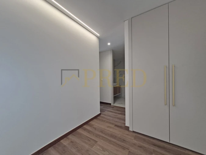 Apartamento T1 para Arrendamento em Canidelo Foto 12