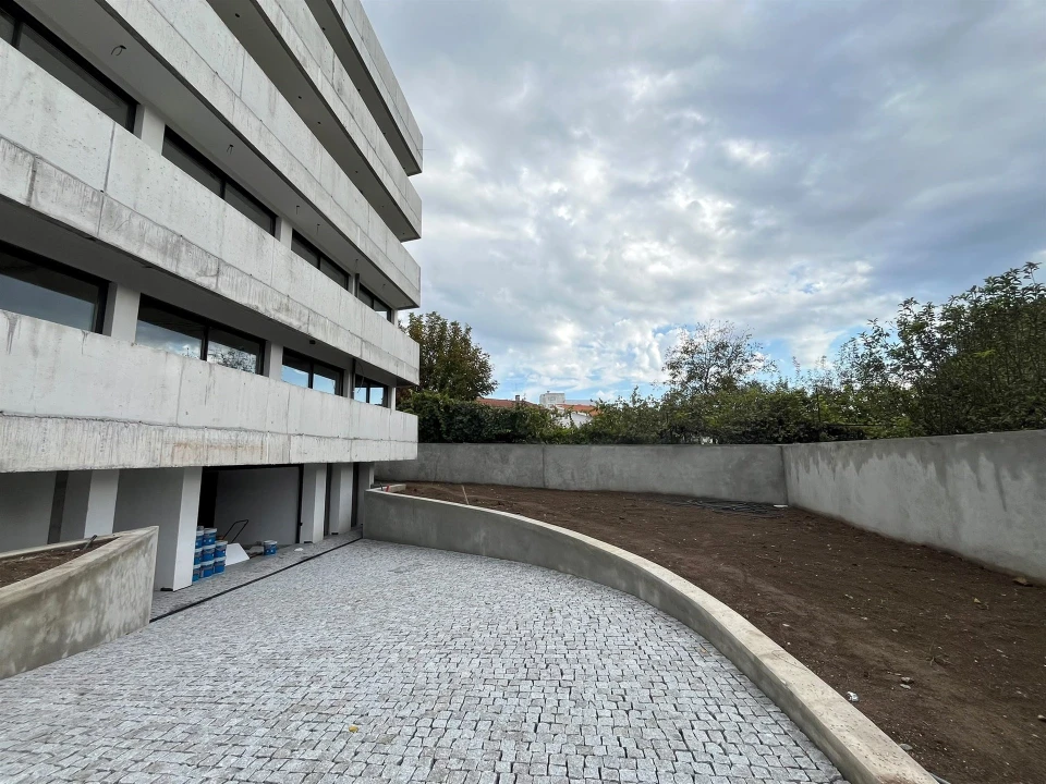 Apartamento T1 para Venda em Paços de Ferreira Foto 2