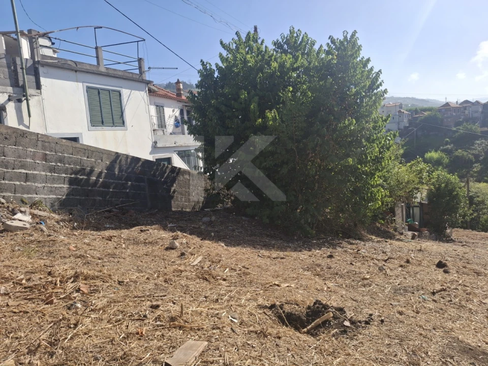 Terreno para Venda em Canhas Foto 14