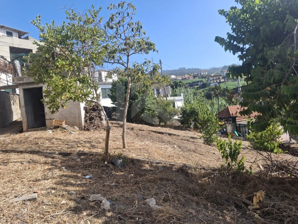 Terreno para Venda em Canhas Foto 19