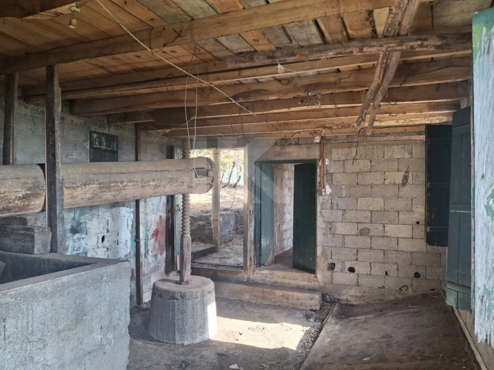 Terreno para Venda em Canhas Foto 35