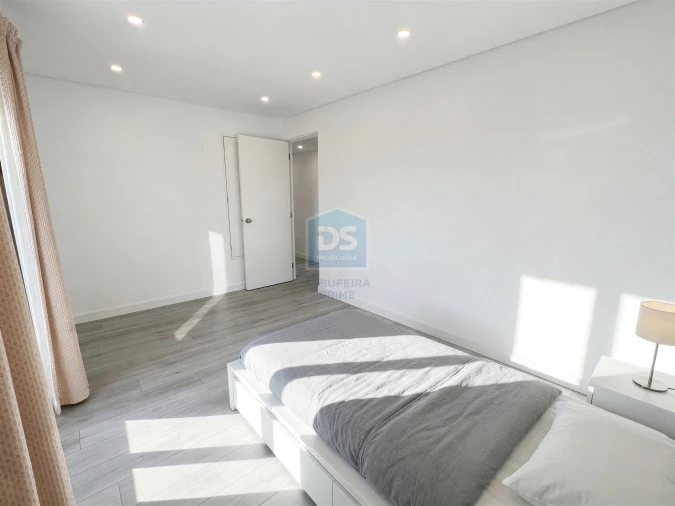 Moradia T2 para Venda em Quarteira Foto 13