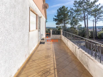 Moradia T4 para Venda em Serra de Santo Antonio